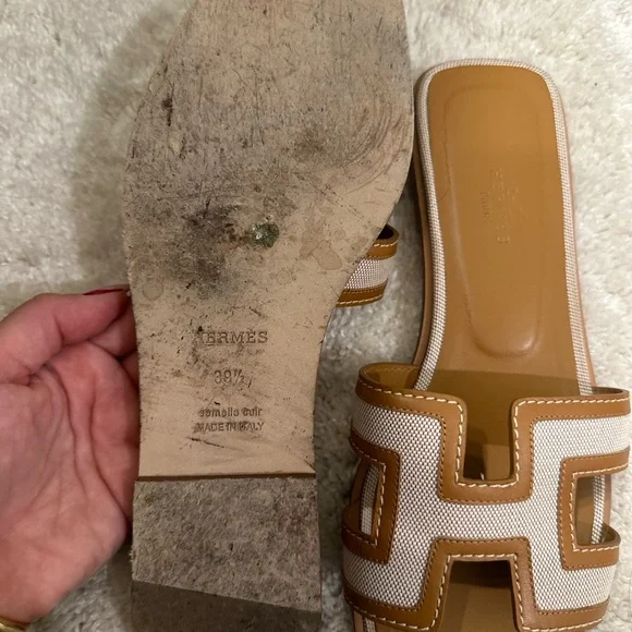 Hermes Oran Tan and White Slide Sandals - Picture 2 of 4